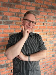  Piotr TATAR